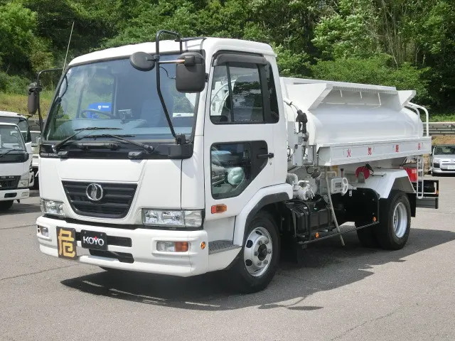ＵＤ コンドル BDG-MK36Cの写真1