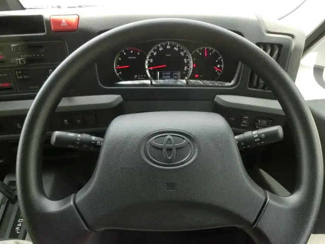 トヨタ コースター XZB60の写真12