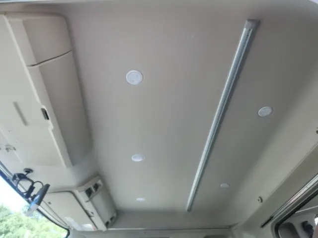 日野 レンジャー 2KG-FD2ABG(2WD)の写真20