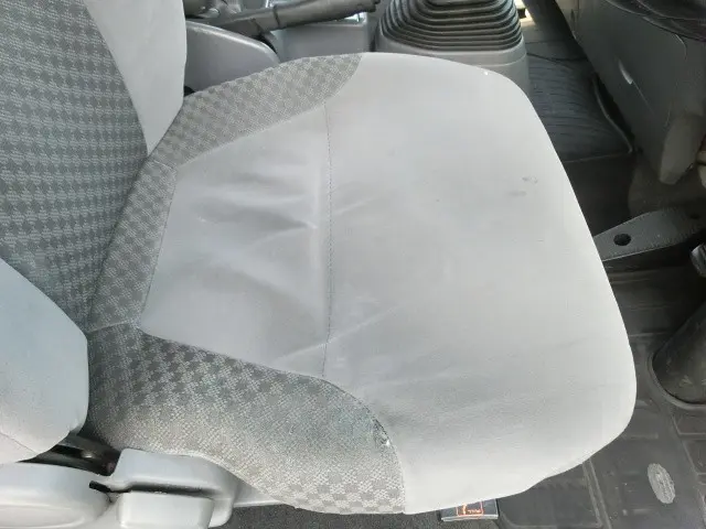 いすゞ フォワード SKG-FRR90T2(2WD)の写真6