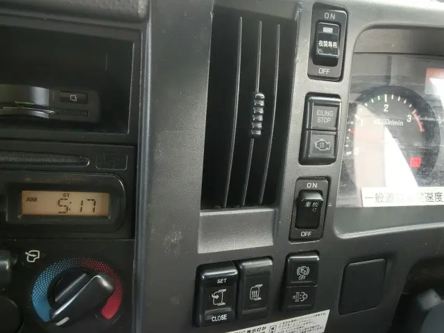 いすゞ フォワード SKG-FRR90T2(2WD)の写真8