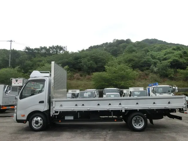 トヨタ トヨエース TKG-XZU720(2WD)の写真4