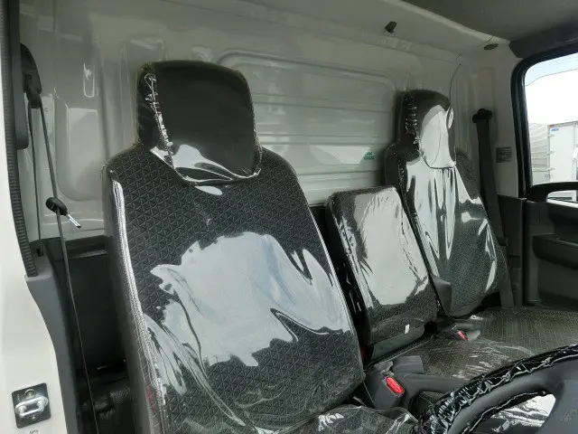 いすゞ エルフ 2RG-NLR88AN(2WD)の写真10