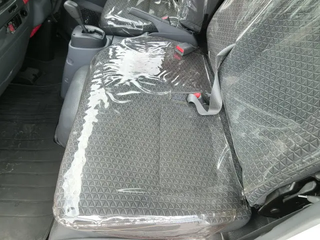 いすゞ エルフ 2RG-NLR88AN(2WD)の写真19