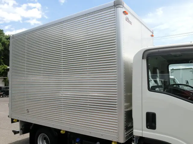いすゞ エルフ 2RG-NLR88AN(2WD)の写真22