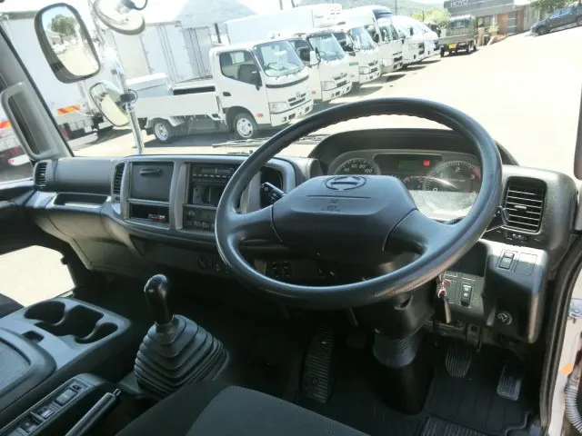 日野 レンジャー TKG-FD7JLAA(2WD)の写真9
