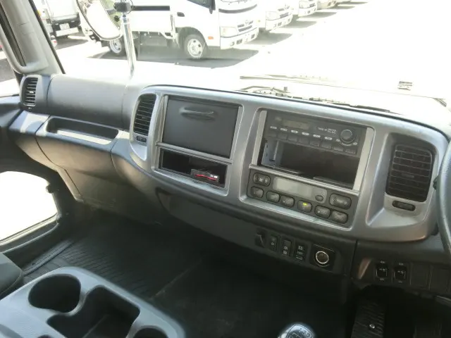 日野 レンジャー TKG-FD7JLAA(2WD)の写真14