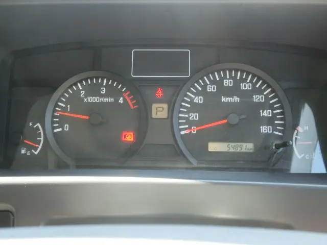 いすゞ エルフ TPG-NLR85AN(2WD)の写真9