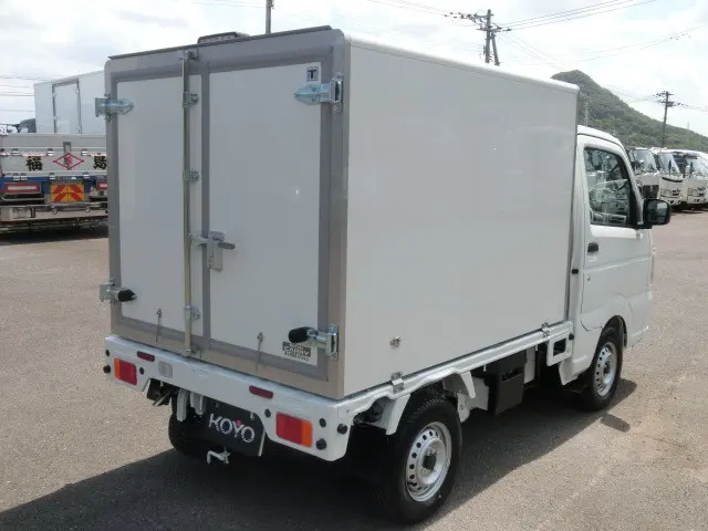 スズキ キャリイ 3BD-DA16T(2WD)の写真4