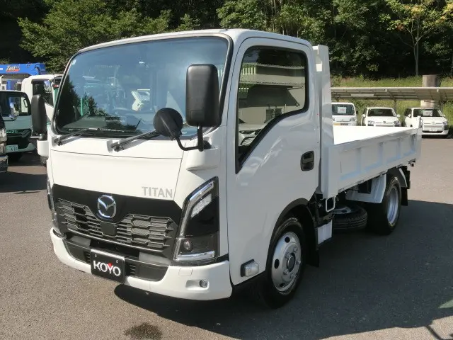 マツダ タイタン 2RG-LKR88AT(2WD)の写真1