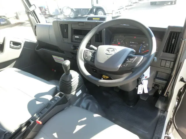 マツダ タイタン 2RG-LKR88AT(2WD)の写真9