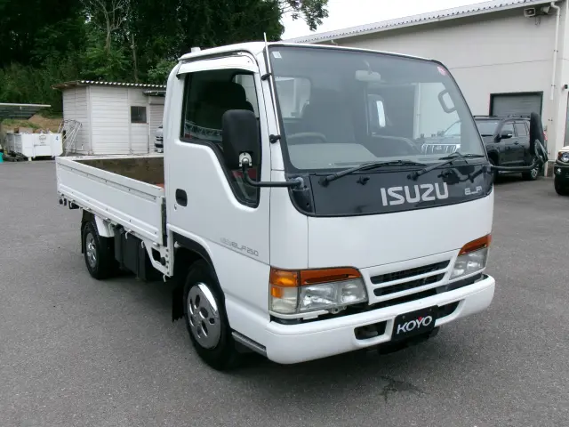 いすゞ エルフ U-NKR66EA(2WD)の写真1