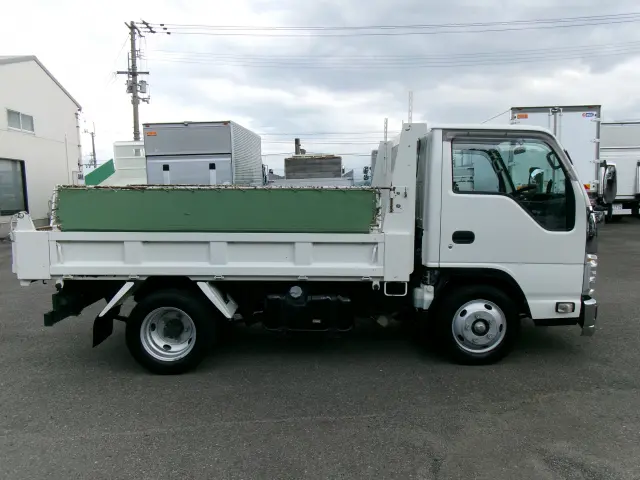 いすゞ エルフ TPG-NJR85AD(2WD)の写真3