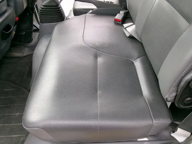 いすゞ エルフ TPG-NJR85AD(2WD)の写真21