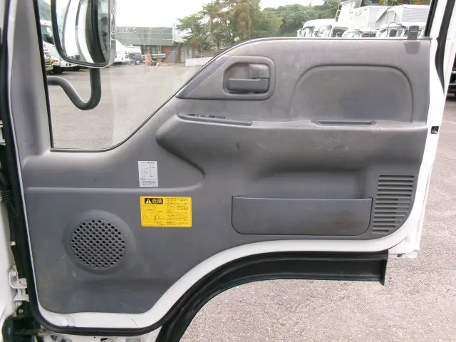 いすゞ エルフ TPG-NJR85AD(2WD)の写真24