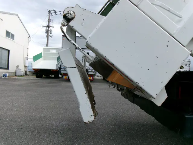 いすゞ エルフ TPG-NJR85AD(2WD)の写真32