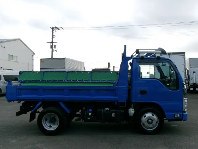 いすゞ エルフ 2RG-NJR88AD(2WD)の写真8