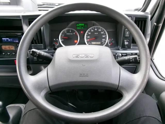 いすゞ エルフ 2RG-NJR88AD(2WD)の写真10