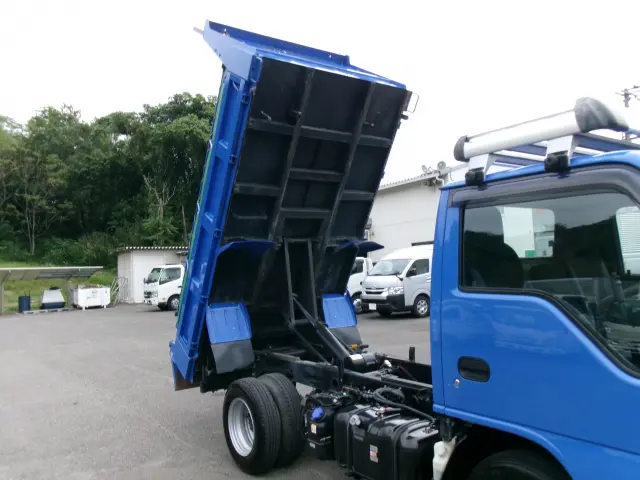 いすゞ エルフ 2RG-NJR88AD(2WD)の写真29