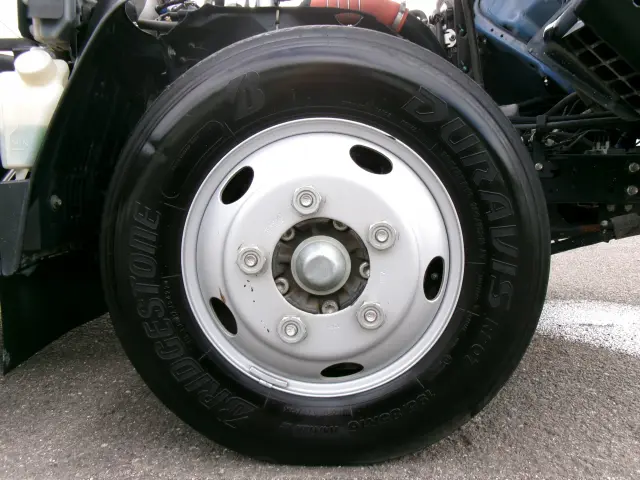 いすゞ エルフ 2RG-NJR88AD(2WD)の写真40