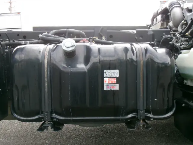 いすゞ エルフ 2RG-NJR88AD(2WD)の写真42