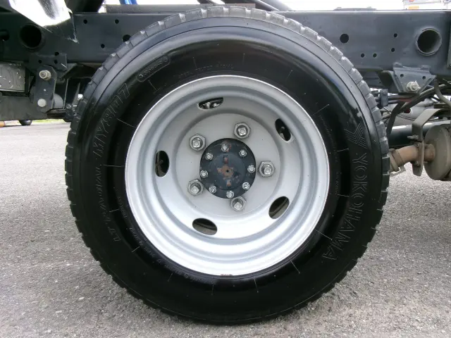 いすゞ エルフ 2RG-NJR88AD(2WD)の写真44