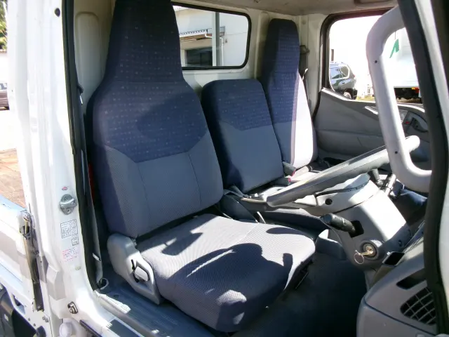三菱 キャンターガッツ PDG-FB70B(2WD)の写真10