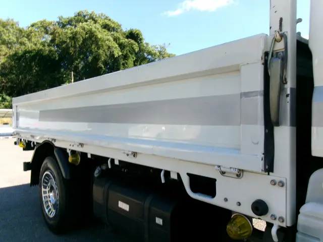 三菱 キャンターガッツ PDG-FB70B(2WD)の写真21