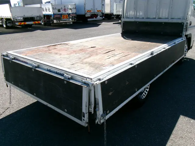 三菱 キャンターガッツ PDG-FB70B(2WD)の写真26