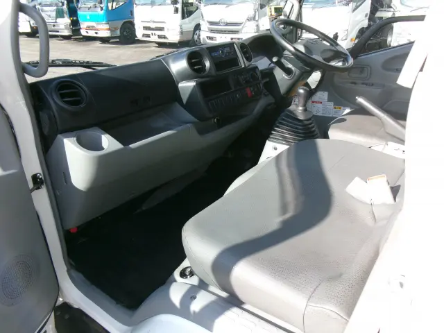 日野 デュトロ TKG-XZU620T(2WD)の写真22