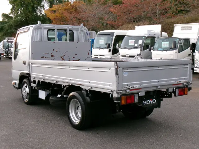いすゞ エルフ TRG-NJR85A(2WD)の写真6