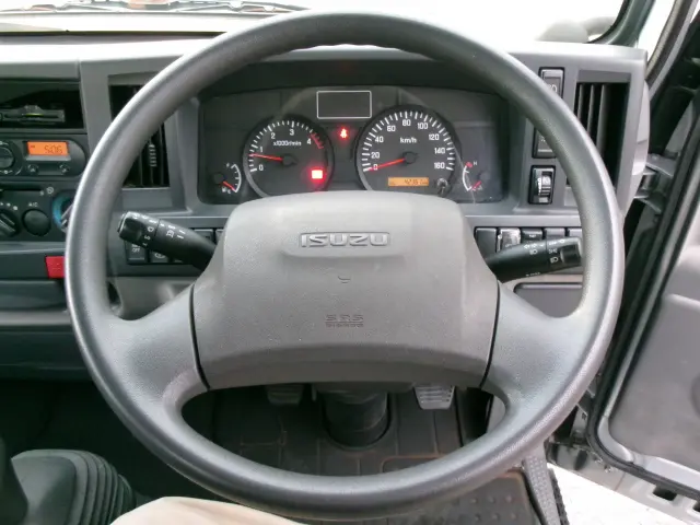 いすゞ エルフ TRG-NJR85A(2WD)の写真11