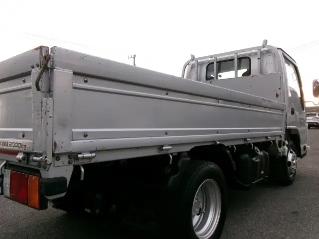 いすゞ エルフ TRG-NJR85A(2WD)の写真22