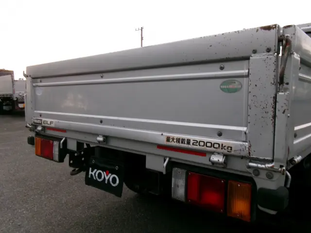 いすゞ エルフ TRG-NJR85A(2WD)の写真26