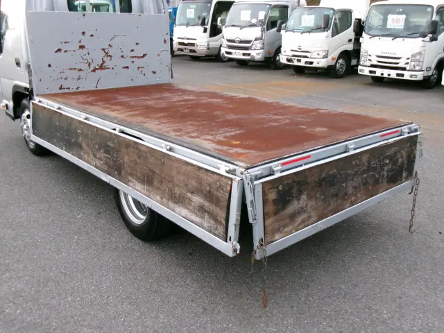 いすゞ エルフ TRG-NJR85A(2WD)の写真28