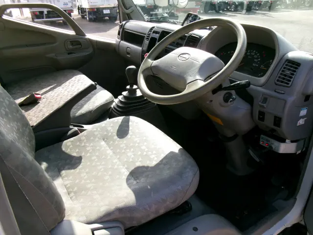 日野 デュトロ BKG-XZU344M(2WD)の写真8