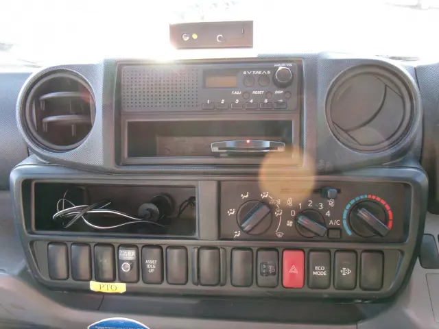 日野 デュトロ SKG-XZU650M(2WD)の写真12