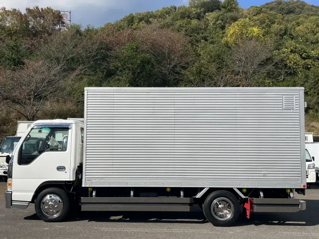 いすゞ エルフ KK-NKR66LAV(2WD)の写真4