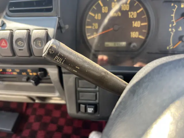 いすゞ エルフ KK-NKR66LAV(2WD)の写真12