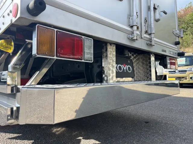 いすゞ エルフ KK-NKR66LAV(2WD)の写真39