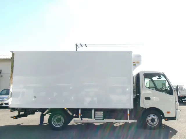 日野 デュトロ 2KG-XZU712M(2WD)の写真8