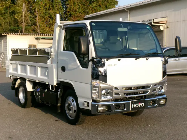 いすゞ エルフ 2RG-NKR88AD(2WD)の写真3