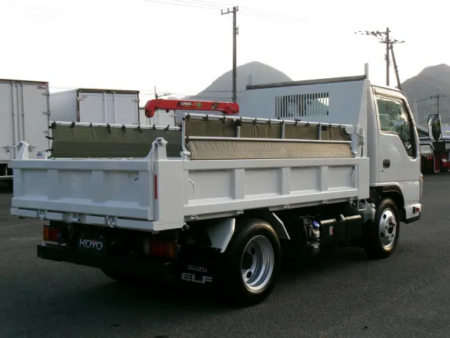 いすゞ エルフ 2RG-NKR88AD(2WD)の写真7