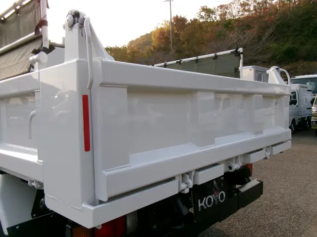 いすゞ エルフ 2RG-NKR88AD(2WD)の写真26