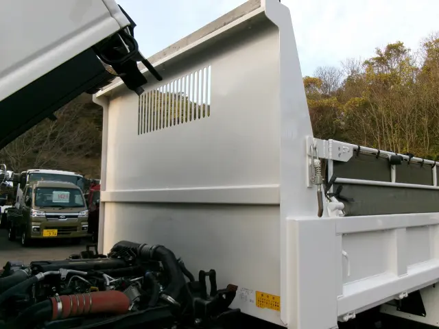 いすゞ エルフ 2RG-NKR88AD(2WD)の写真33