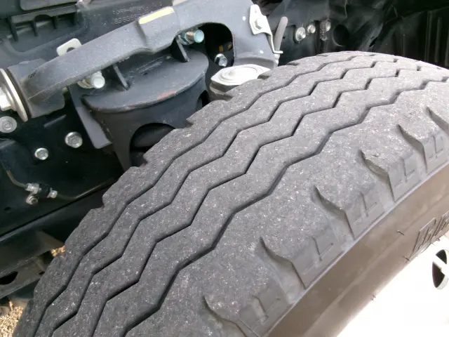 いすゞ エルフ 2RG-NKR88AD(2WD)の写真36