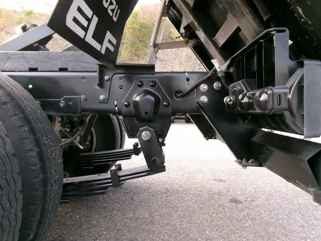 いすゞ エルフ 2RG-NKR88AD(2WD)の写真39