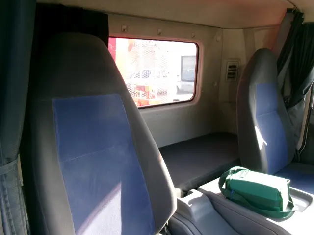 三菱 ファイター TKG-FK62FY(2WD)の写真10