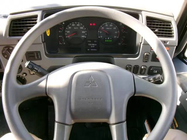 三菱 ファイター TKG-FK62FY(2WD)の写真11