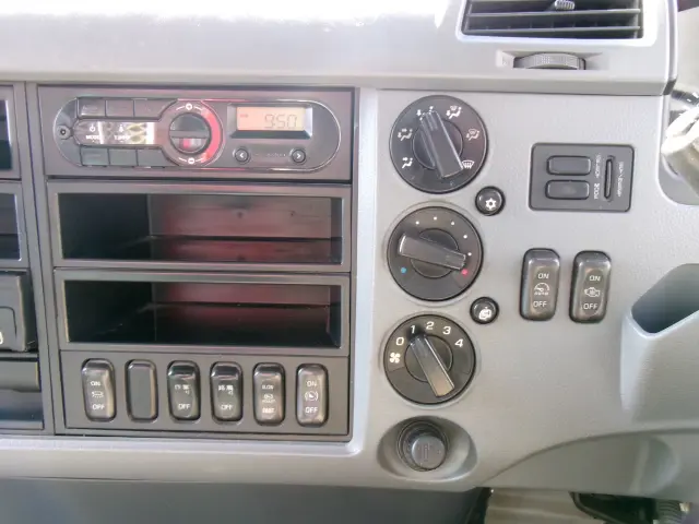 三菱 ファイター TKG-FK62FY(2WD)の写真15